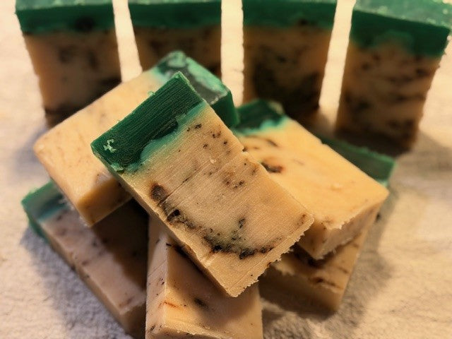 Handgemachte Olivenölseife "Grüner Tee" 90g Barren