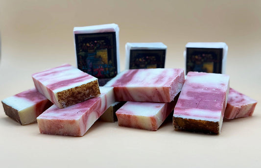 Handgemachte Olivenölseife "Roter Ton" 90g Barren